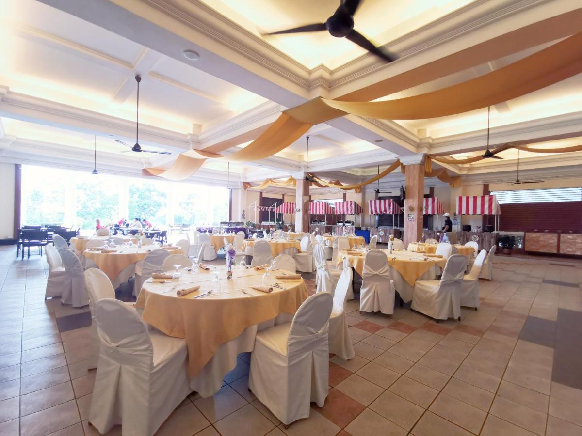 Hotel Ponderosa Golf & Country Johor Bahru